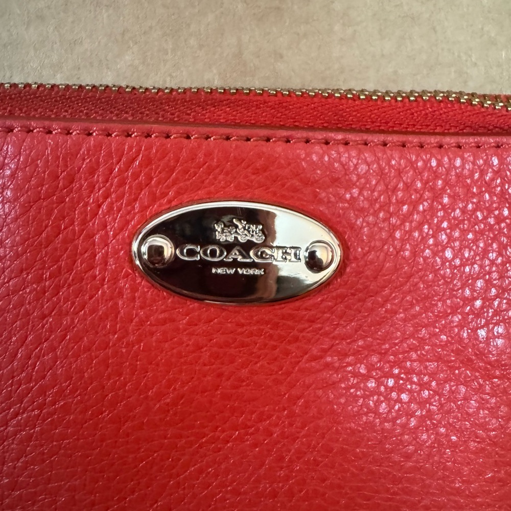 Coach Crossbody Shoulder Purse - Picture 3 of 4